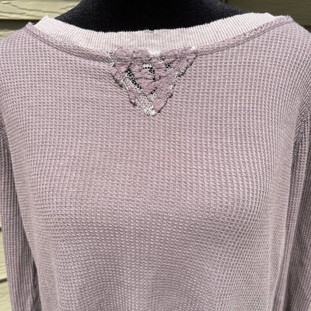 Dylan women’s size XL textured thermal long sleeve top, lace back
